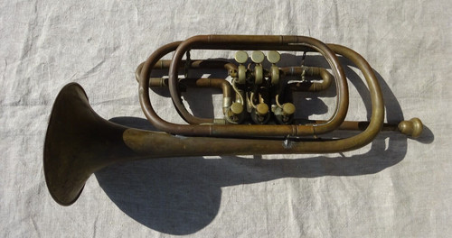 Vecchia tromba flicorno - , a